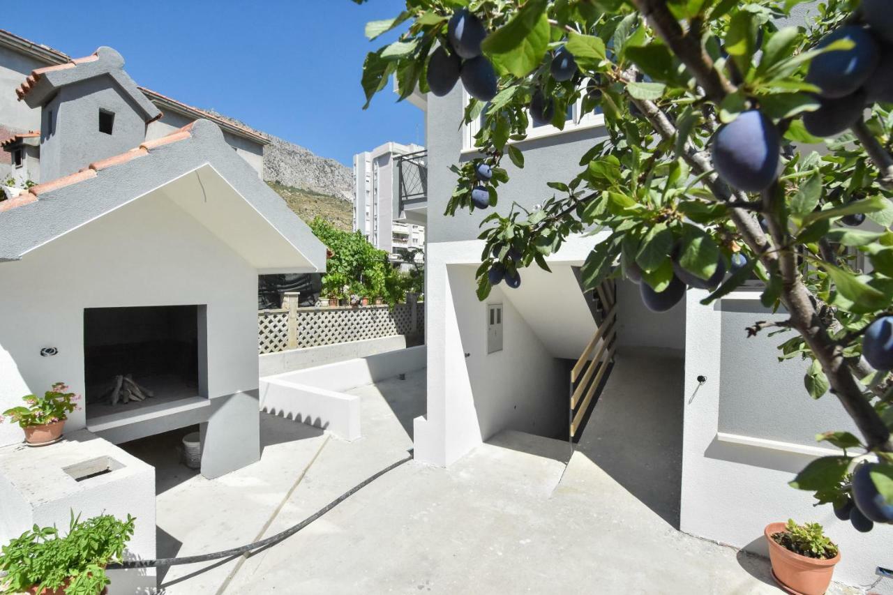 Apartmani Iva&Ante Dugi Rat Exteriér fotografie